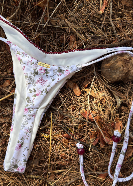 DAHLIA THONG